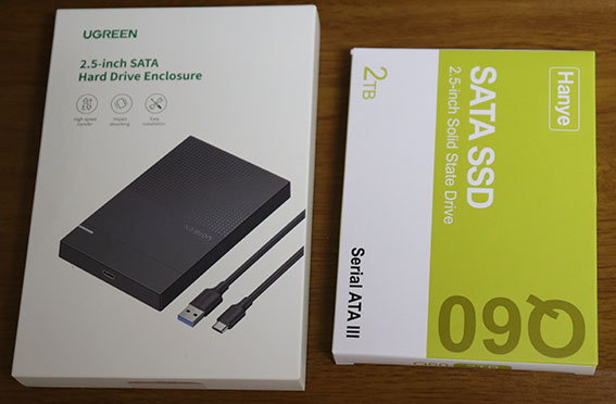 UGREEN 2.5インチ HDDケース Hanye SATA SSD 2TB